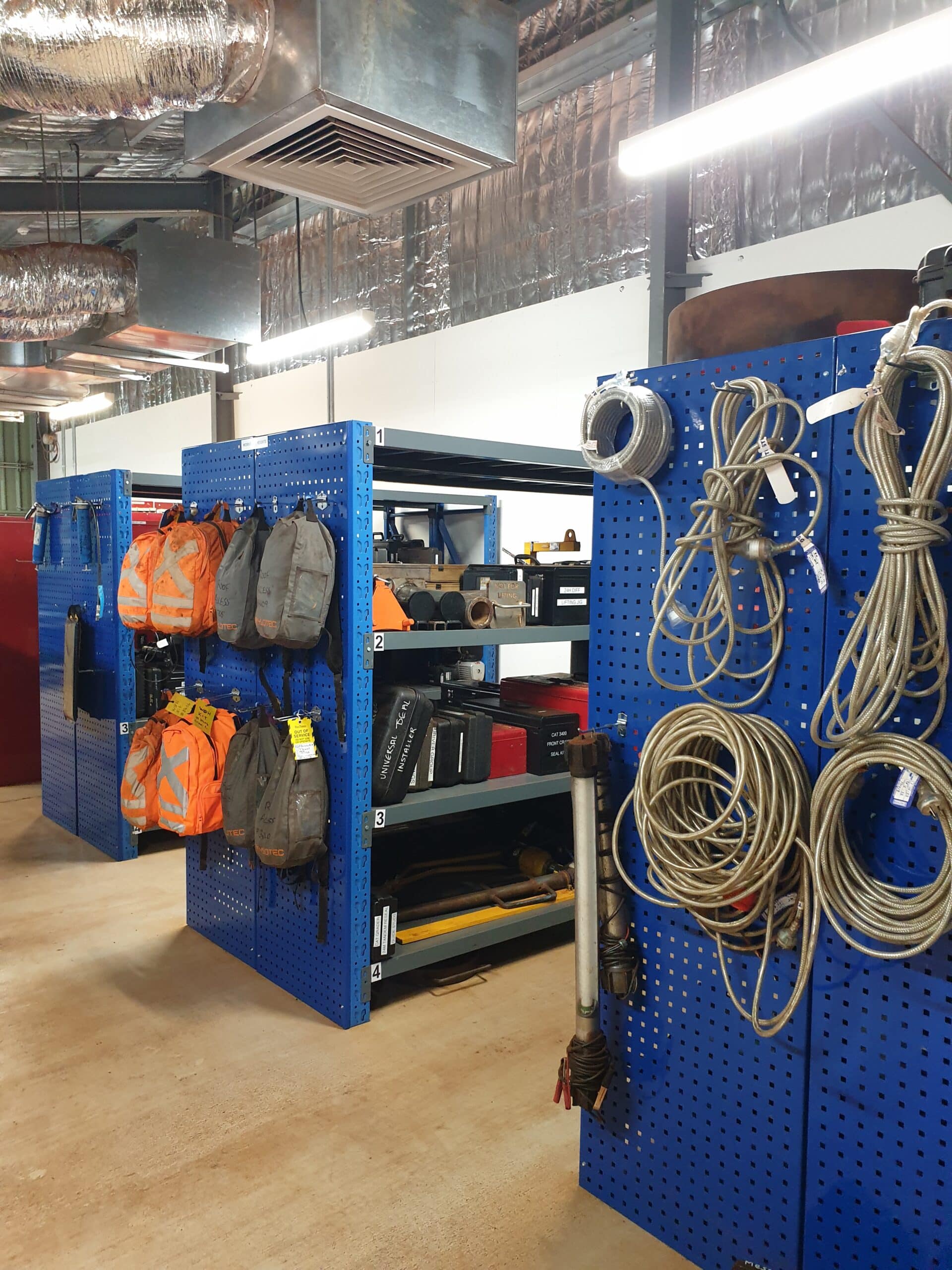 Workshop fit-out with Tradespan shelving